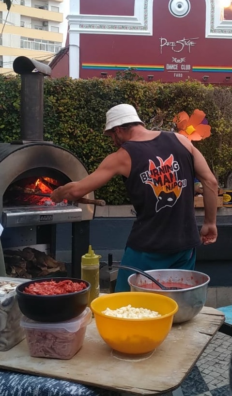 Luca, Oven Master at Onda Quente